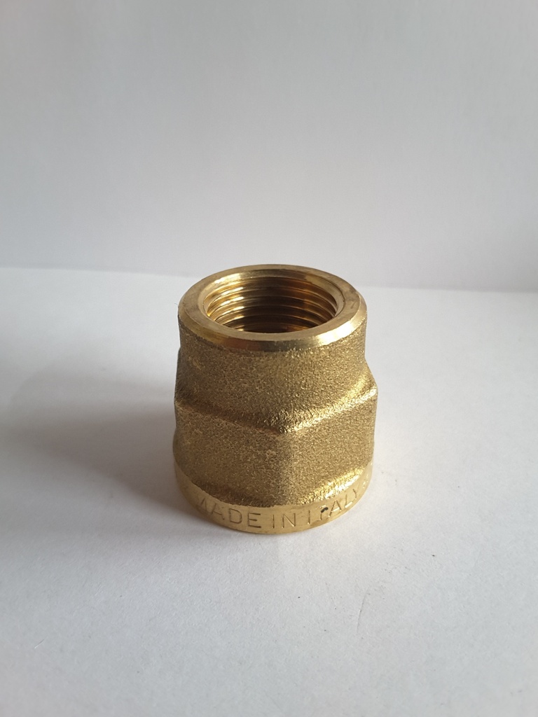 MANICOTTO RIDOTTO DA 1/2" X 3/8" F.F. IN OTTONE
